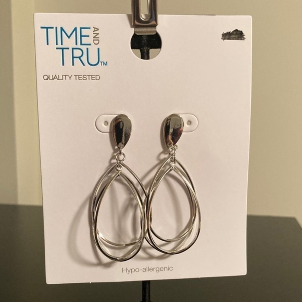 Time and Tru Shiny Silver Double Teardrop Earrings